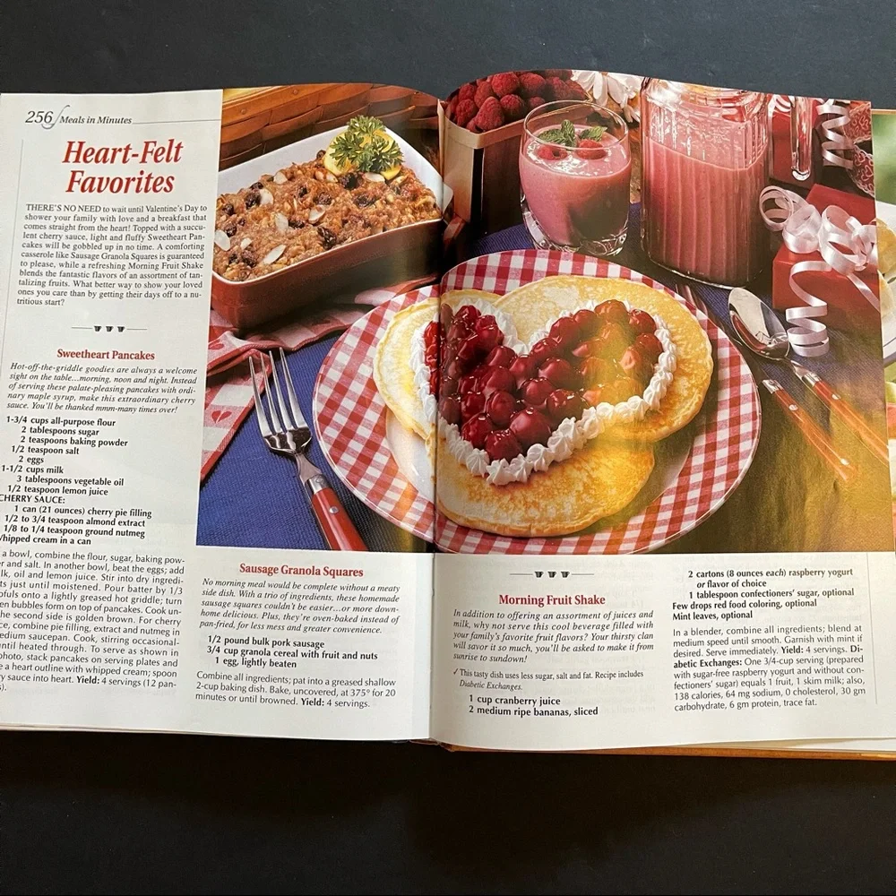 VTG 1998 Taste Of Home Annual Recipes, Hardcover Cookbook